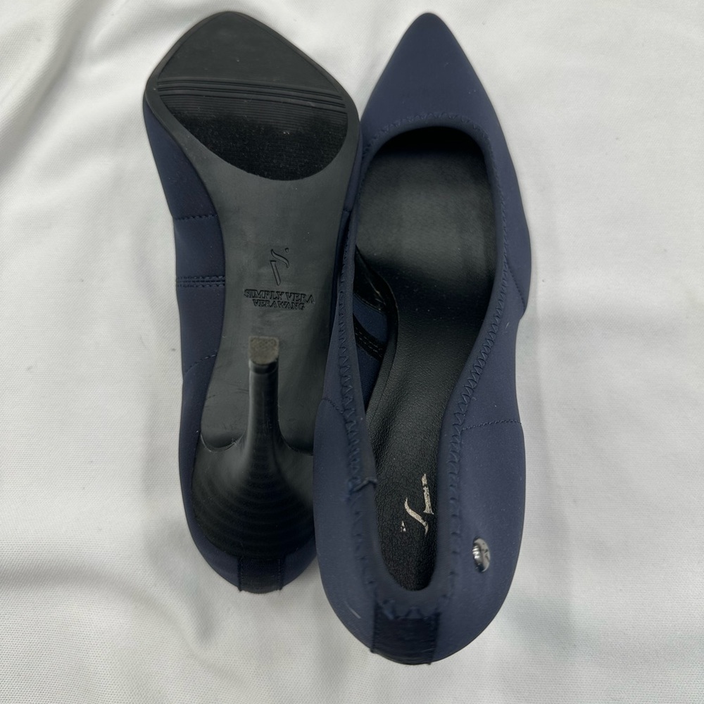 Simply Vera Wang Pumps - Picture 5 of 8